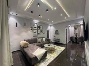 CN Homes Luxury furnished 2Bedroom 24hr electricity with BQ